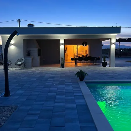 Kuca Za Odmor 'luca' Holiday home